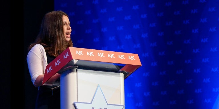 Photo of Natali Kahn speaking at AJC Global Forum 2022