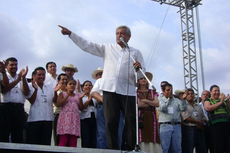 Andrés Manuel López Obrador en campaña