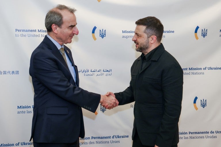 AJC's Jason Isaacson with Ukrainian President Volodymyr Zelenskyy