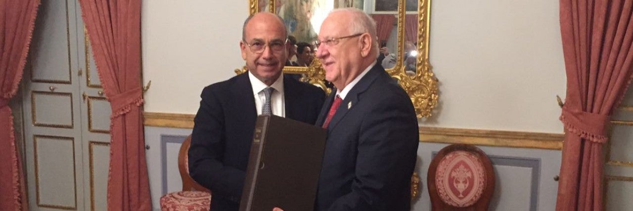 Isaac Querub junto al Presidente de Israel Reuven Rivlin